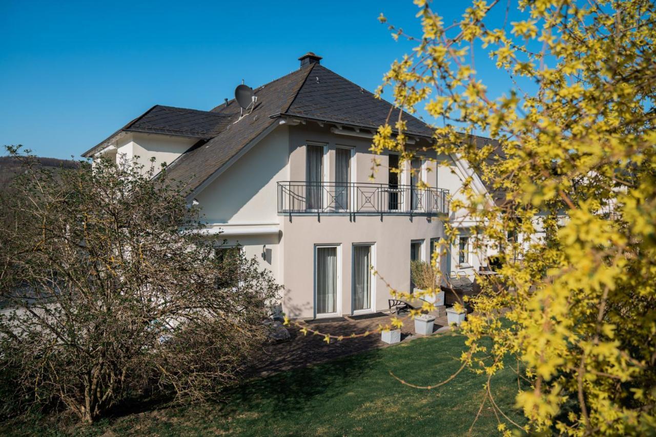 Roussel - Hotel Restaurant Bernkastel-Kues Exterior photo
